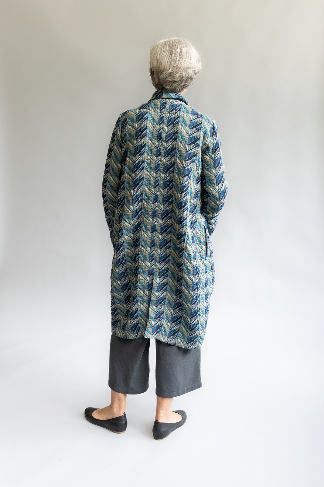 Jacquard Envelop Coat